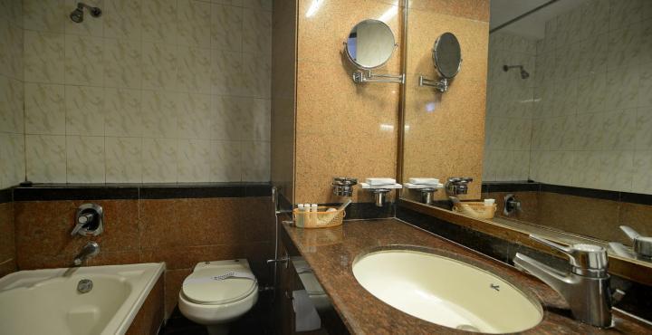 The President Hotel Shivajinagar Pune Eksteriør billede